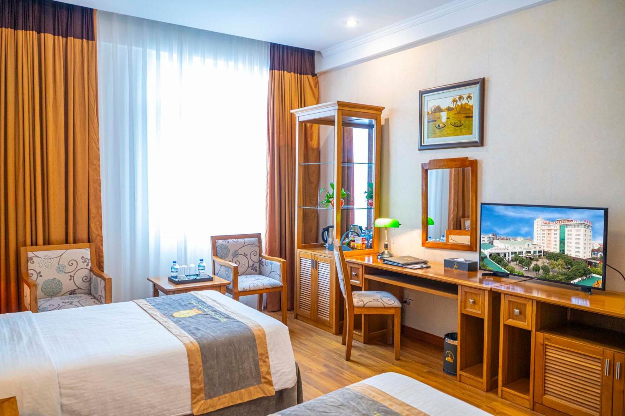 Hoang Son Peace Hotel Нин Бин Екстериор снимка