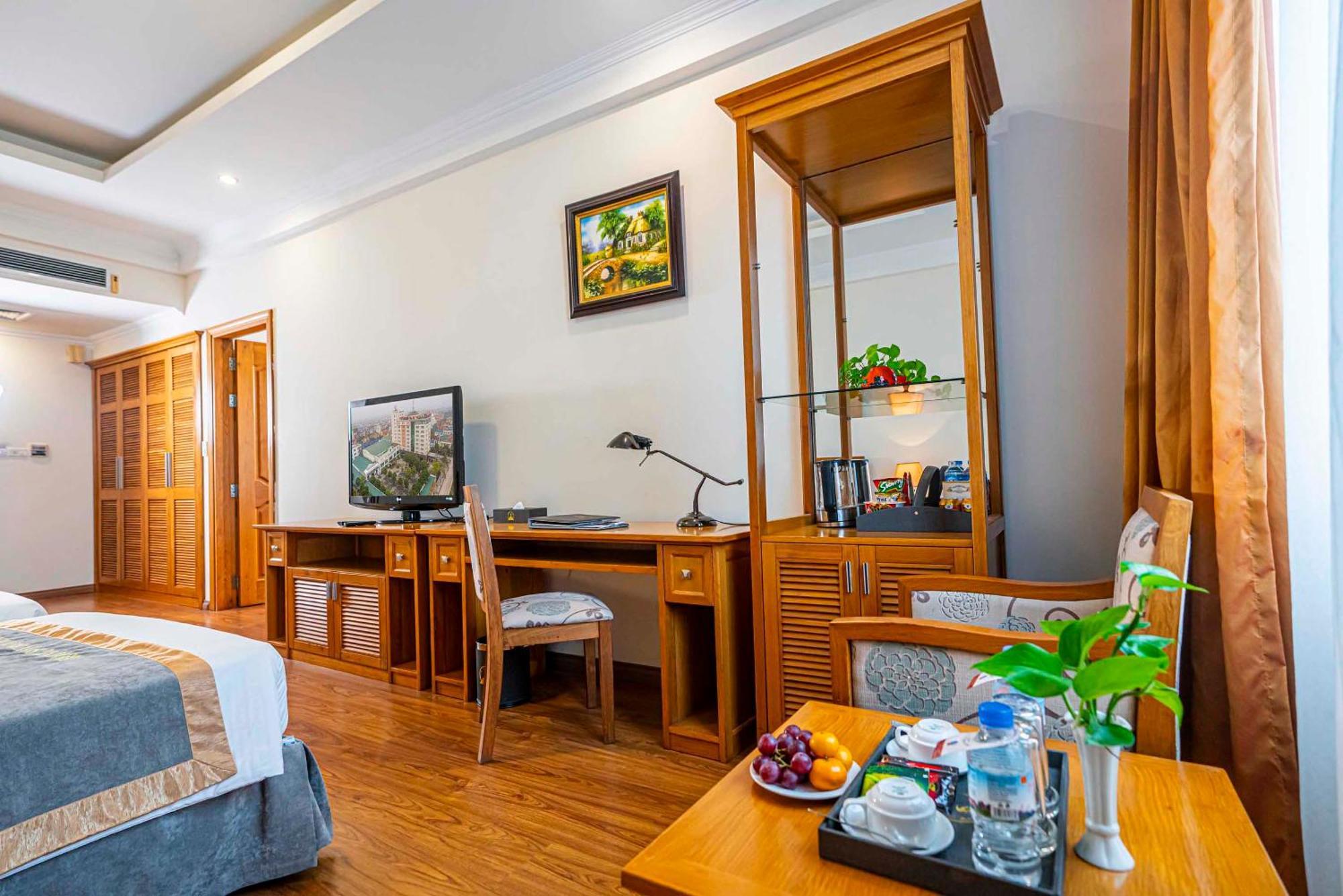Hoang Son Peace Hotel Нин Бин Екстериор снимка