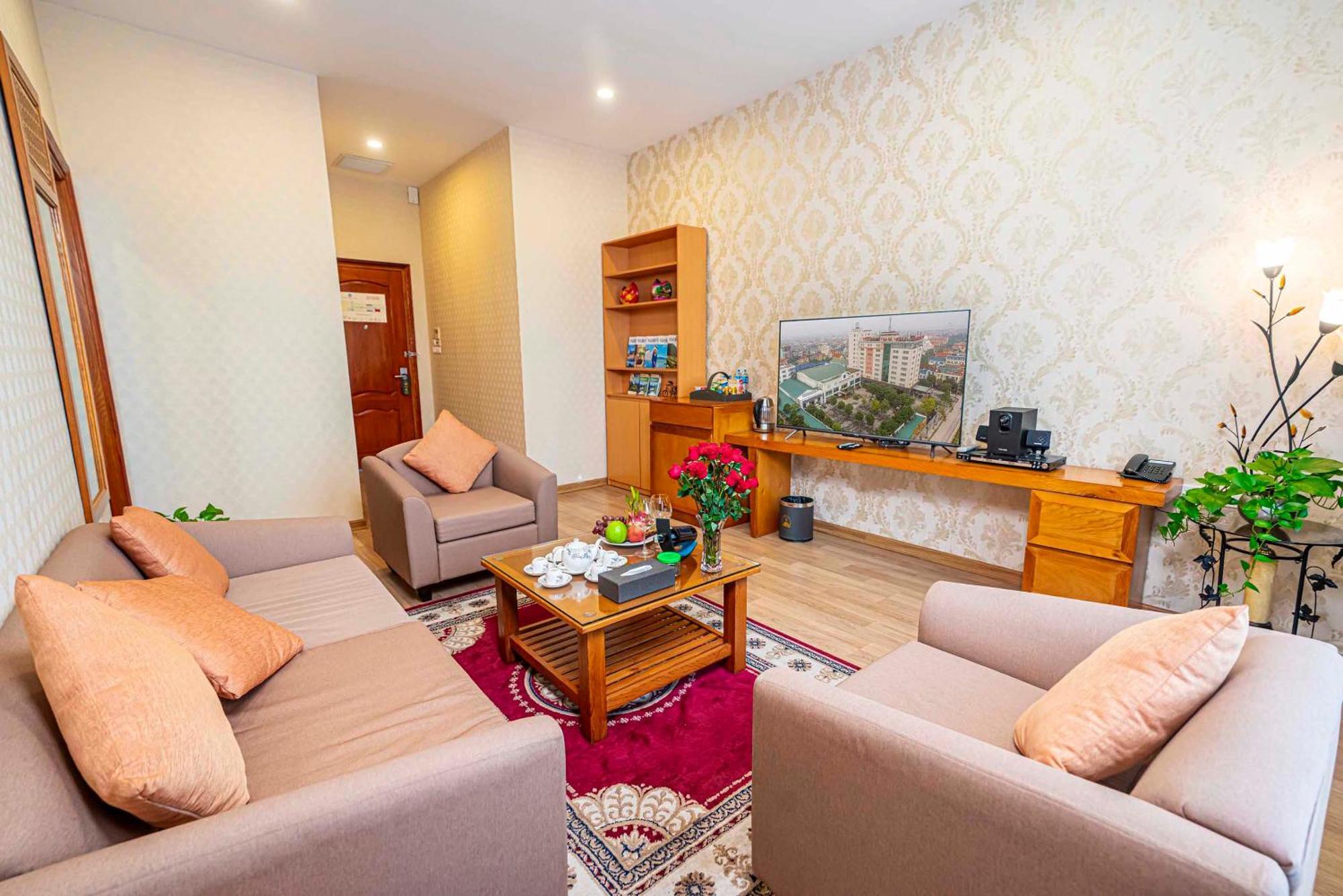 Hoang Son Peace Hotel Нин Бин Екстериор снимка
