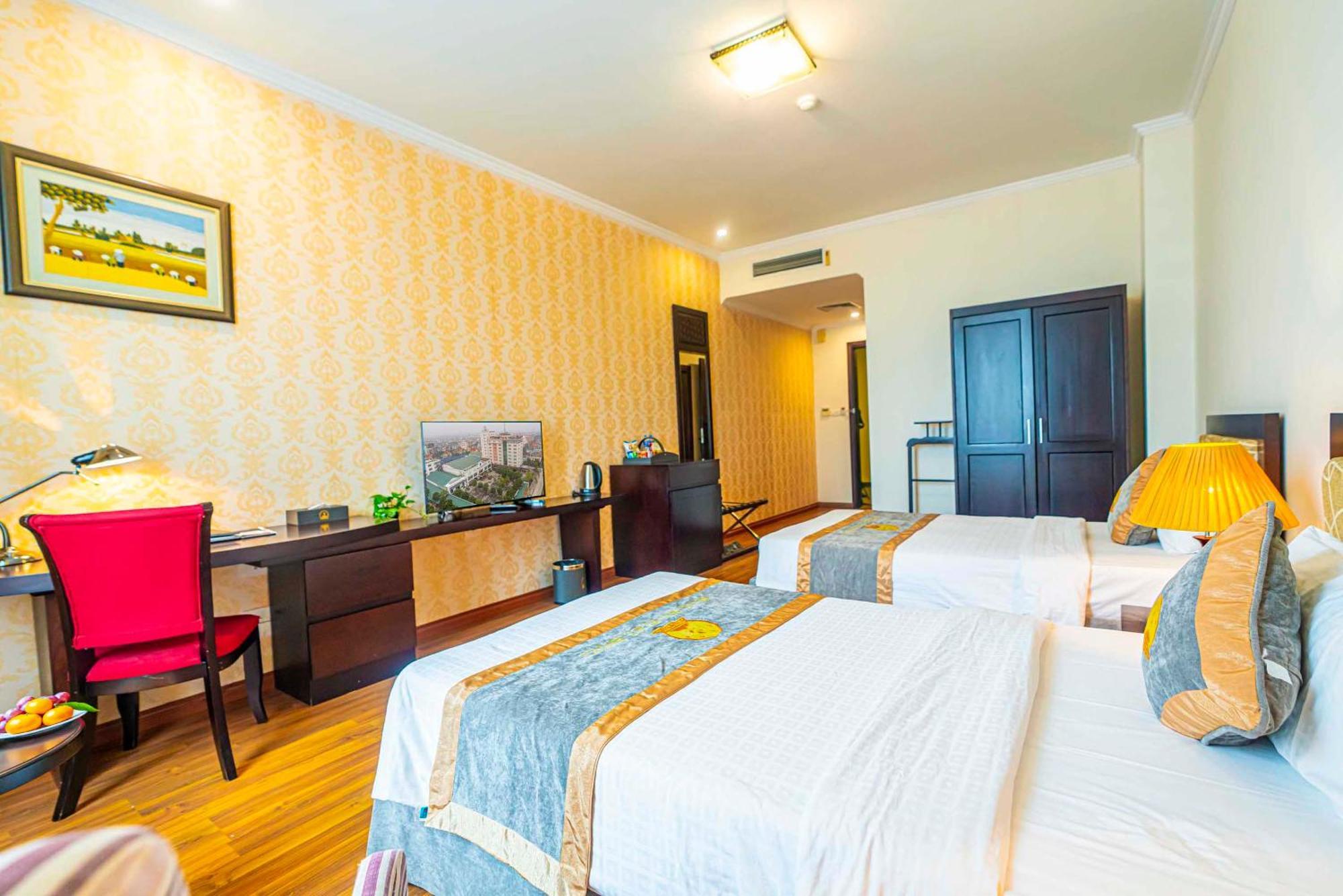 Hoang Son Peace Hotel Нин Бин Екстериор снимка