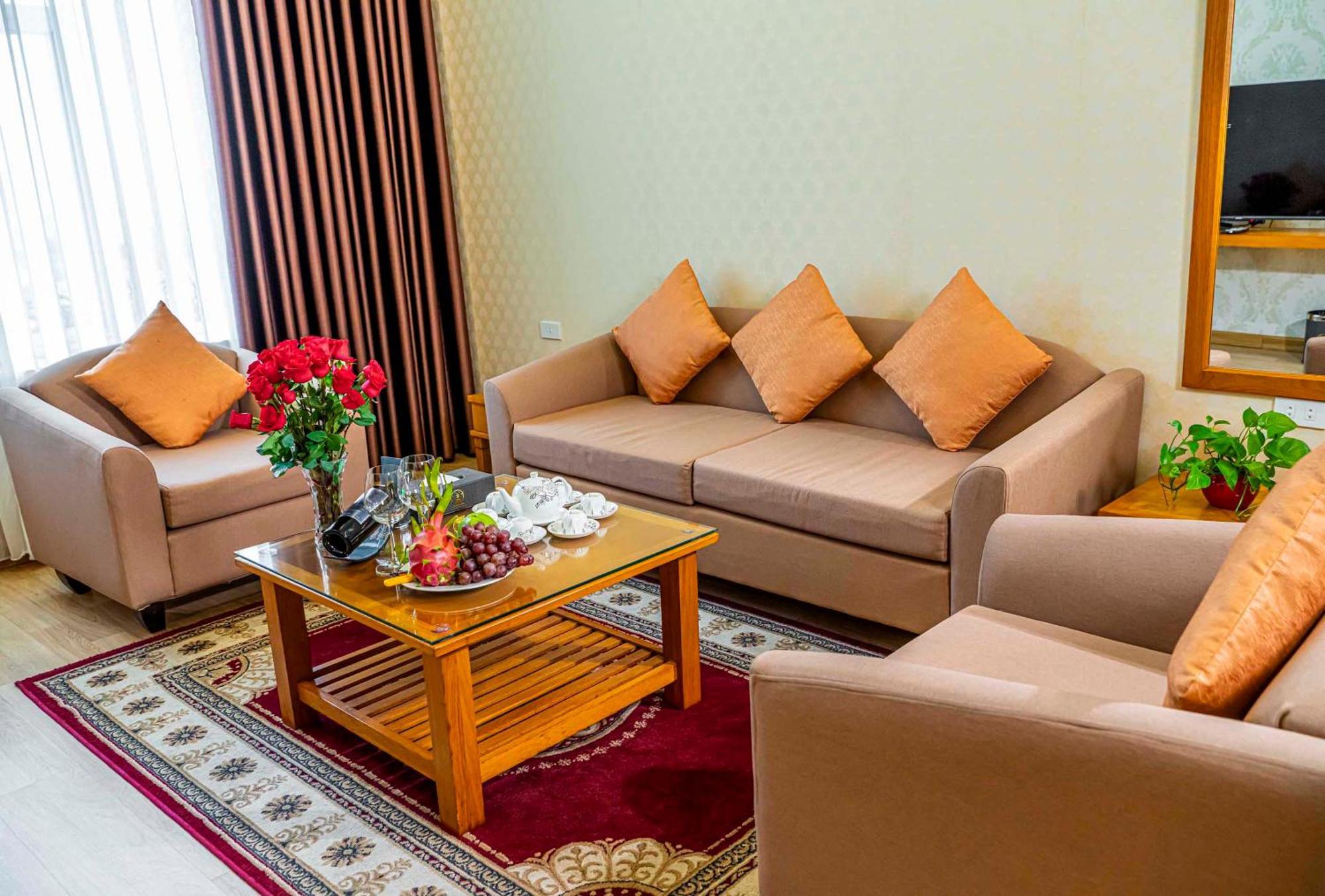 Hoang Son Peace Hotel Нин Бин Екстериор снимка