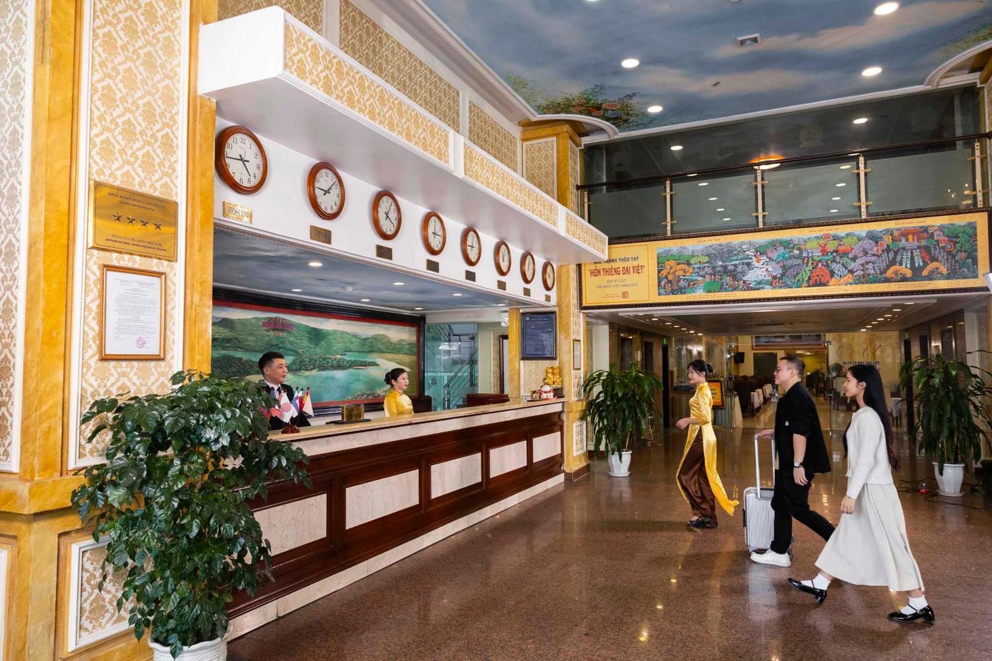 Hoang Son Peace Hotel Нин Бин Екстериор снимка