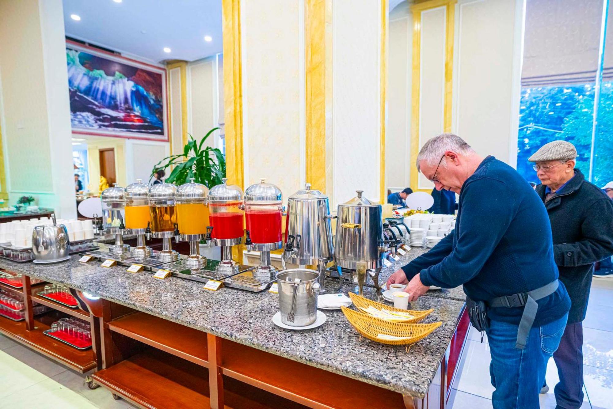 Hoang Son Peace Hotel Нин Бин Екстериор снимка