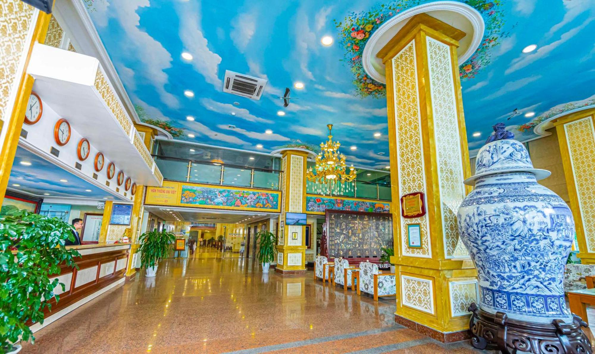 Hoang Son Peace Hotel Нин Бин Екстериор снимка